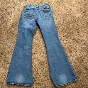 Women’s Wranglers. 7/32